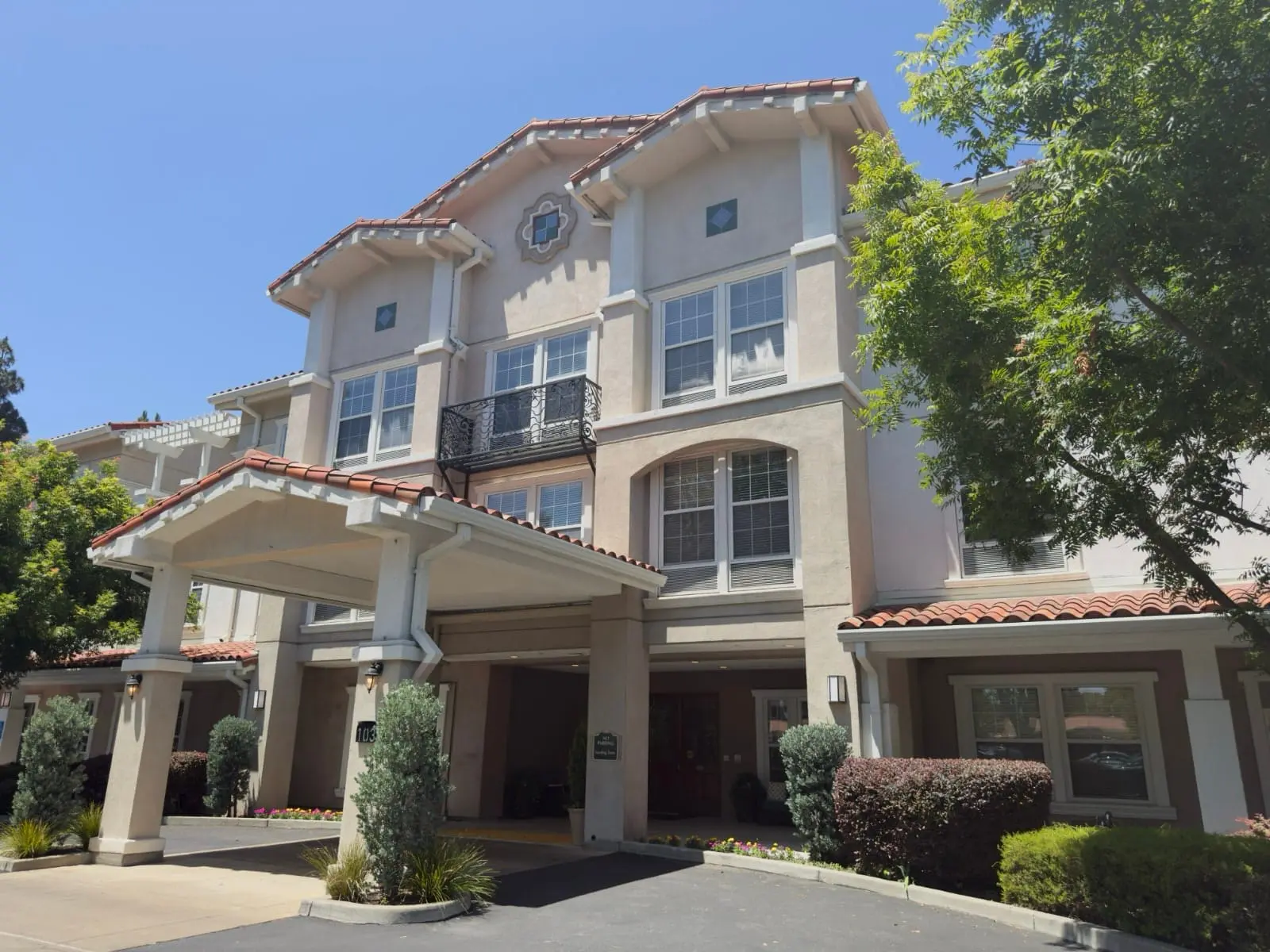 Belmont Senior Living in Sunnyvale